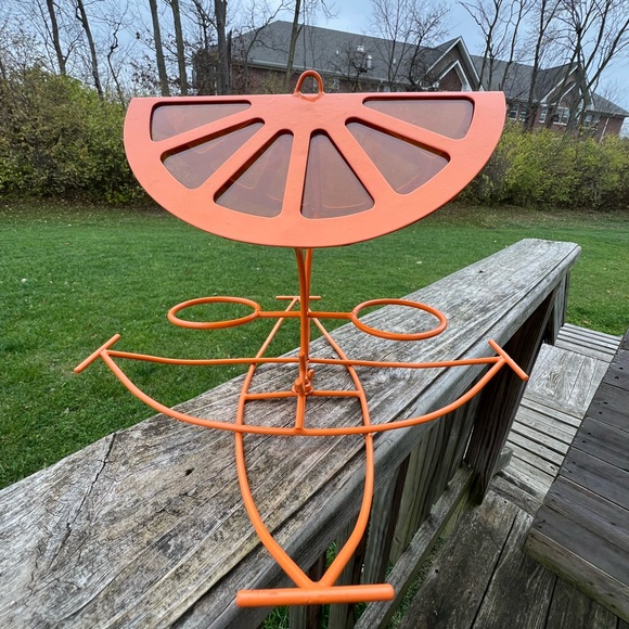 Bird Feeder Mansion. - Picture 11 of 14